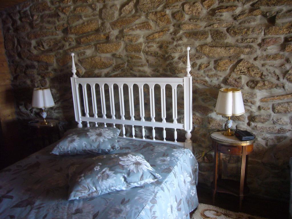 Casa Do Monge Guest House Leomil Rom bilde