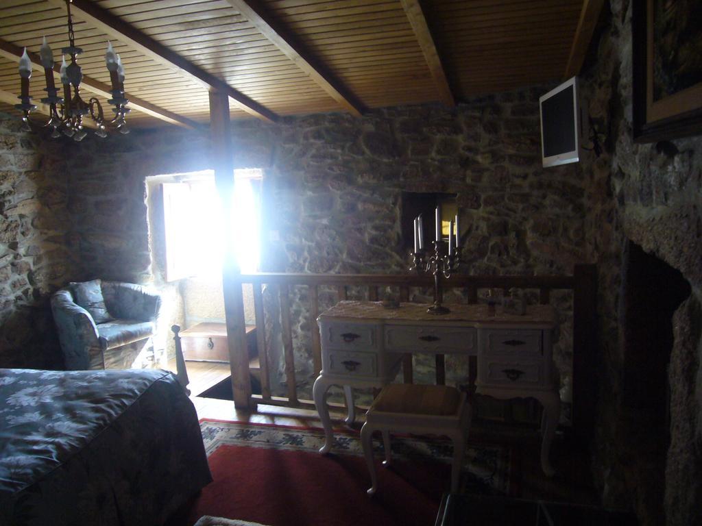 Casa Do Monge Guest House Leomil Rom bilde